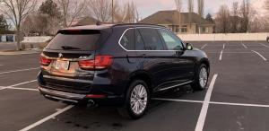 BMW-X5-right-corner