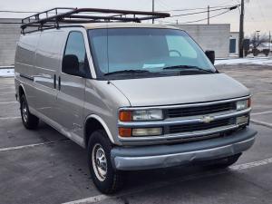 gray-van-front